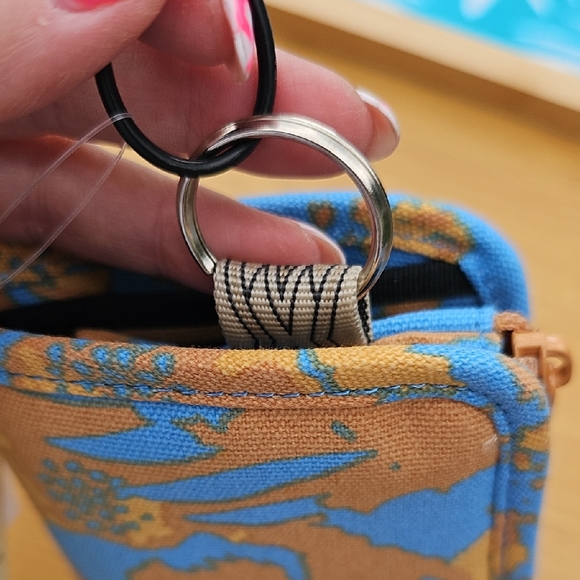 Kavu Blue and Tan Wallet - Picture 9 of 11